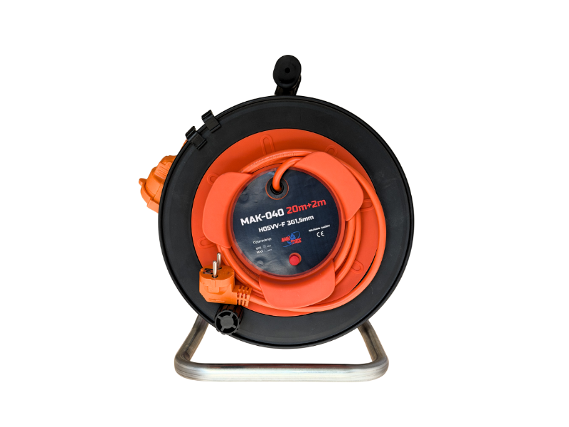 KABLOVSKA MOTALICA SA JEDNOSTRUKOM PRENOSNOM PRIKLJUCNICOM MAK-040 H05VV-F 3G1.5 40m+2m~ PVC